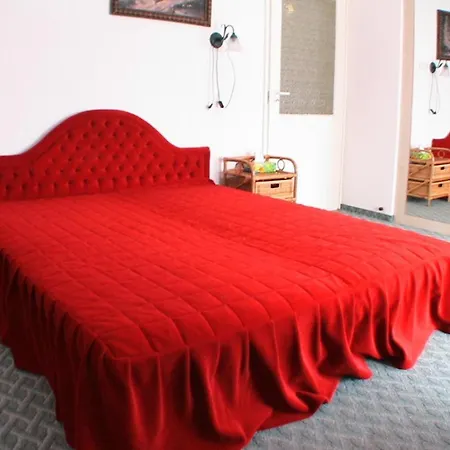 Nyaralo Holiday home