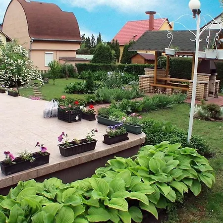 Nyaralo Holiday home Balatonmariafurdo